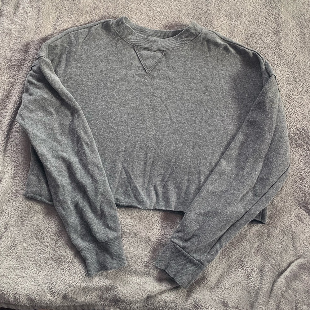 Colsie Women’s size S Cropped sweatshirt.  Soft crew neck long sleeve